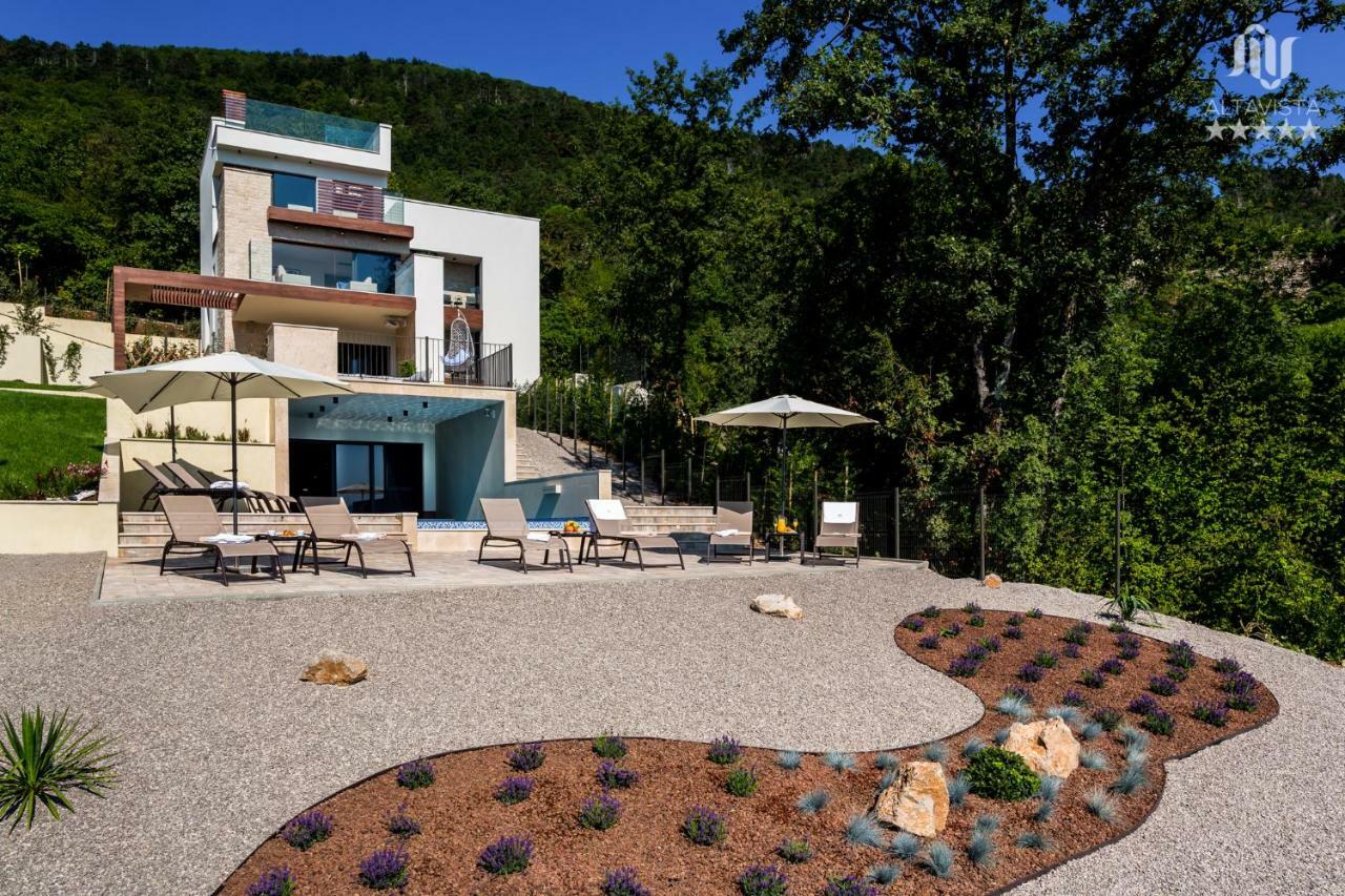 Villa Altavista - Seaview & Relax With Heated Pool & Minigolf Opatija Zewnętrze zdjęcie