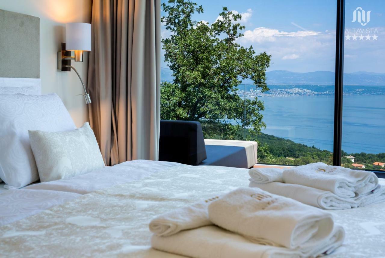 Villa Altavista - Seaview & Relax With Heated Pool & Minigolf Opatija Zewnętrze zdjęcie